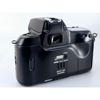 [Pre-owned] Nikon F70 SLR 35mm Film Camera (Body Only) — Near MINT+++ — Japan #3730