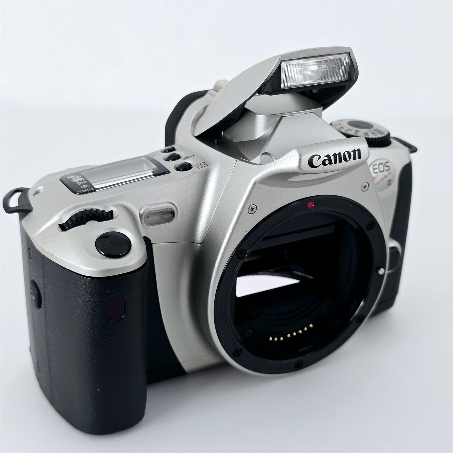 [Pre-owned] Canon EOS Kiss III 35mm AF SLR Film Camera (Body Only) — Mint — Japan #5381