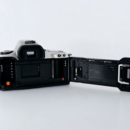 [Pre-owned] Canon EOS Kiss III 35mm Film Camera with EF 35-80mm AF Lens — Near Mint — Japan #5421