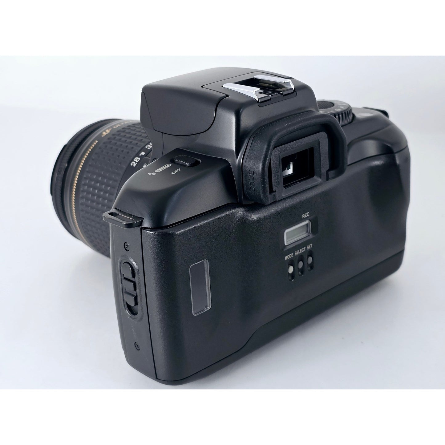 [Pre-owned] Canon EOS 700QD 35mm Film Camera with EF 28-80mm f/3.5-5.6 IV Lens — Near MINT+++ — Japan #3894
