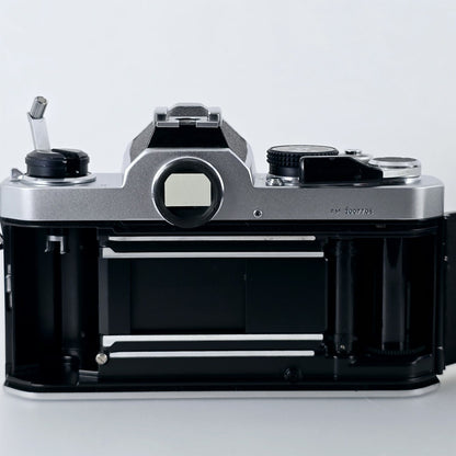 [Pre-owned] Nikon FM SLR 35mm Film Camera Body Only — Near Mint+++ — Japan #5655