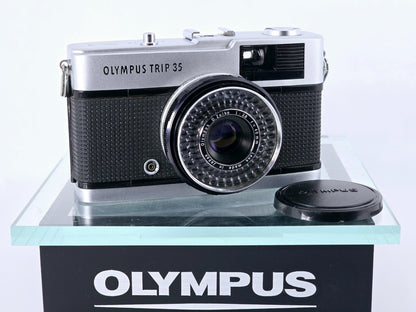 Red Flag OK🌸[Near MINT] Olympus Trip 35 Point & Shoot 35mm Film Camera Japan
