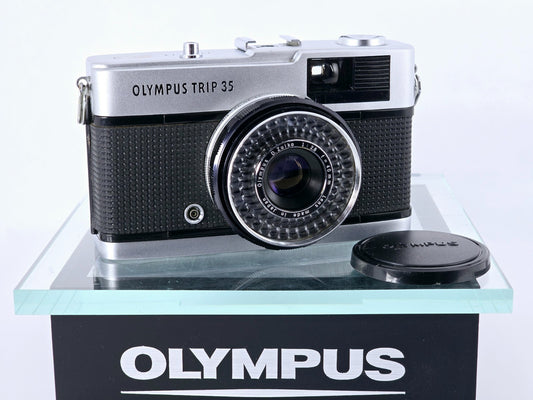 Red Flag OK🌸[Near MINT] Olympus Trip 35 Point & Shoot 35mm Film Camera Japan