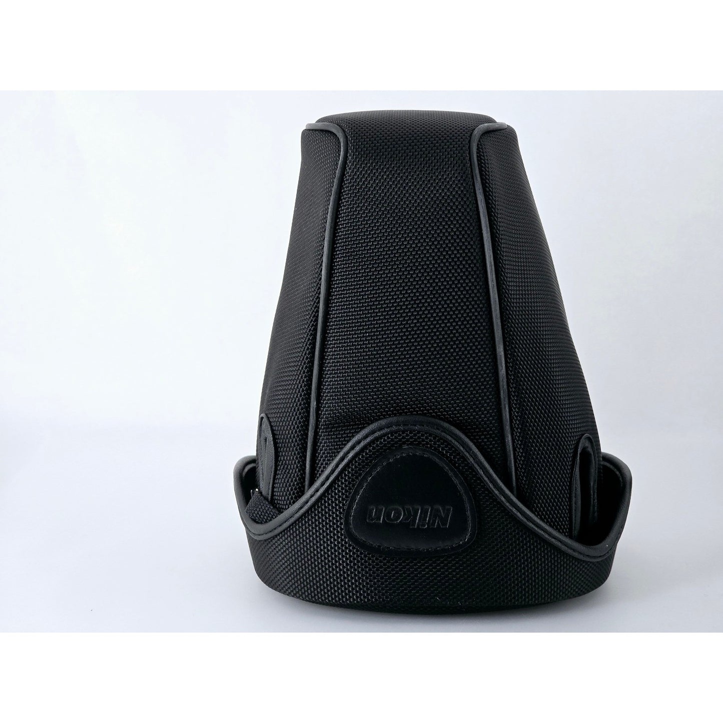 [Pre-owned] Nikon CF-DC2 Semi Soft Case for D5200 D5100 D5000 — MINT — Japan #5139