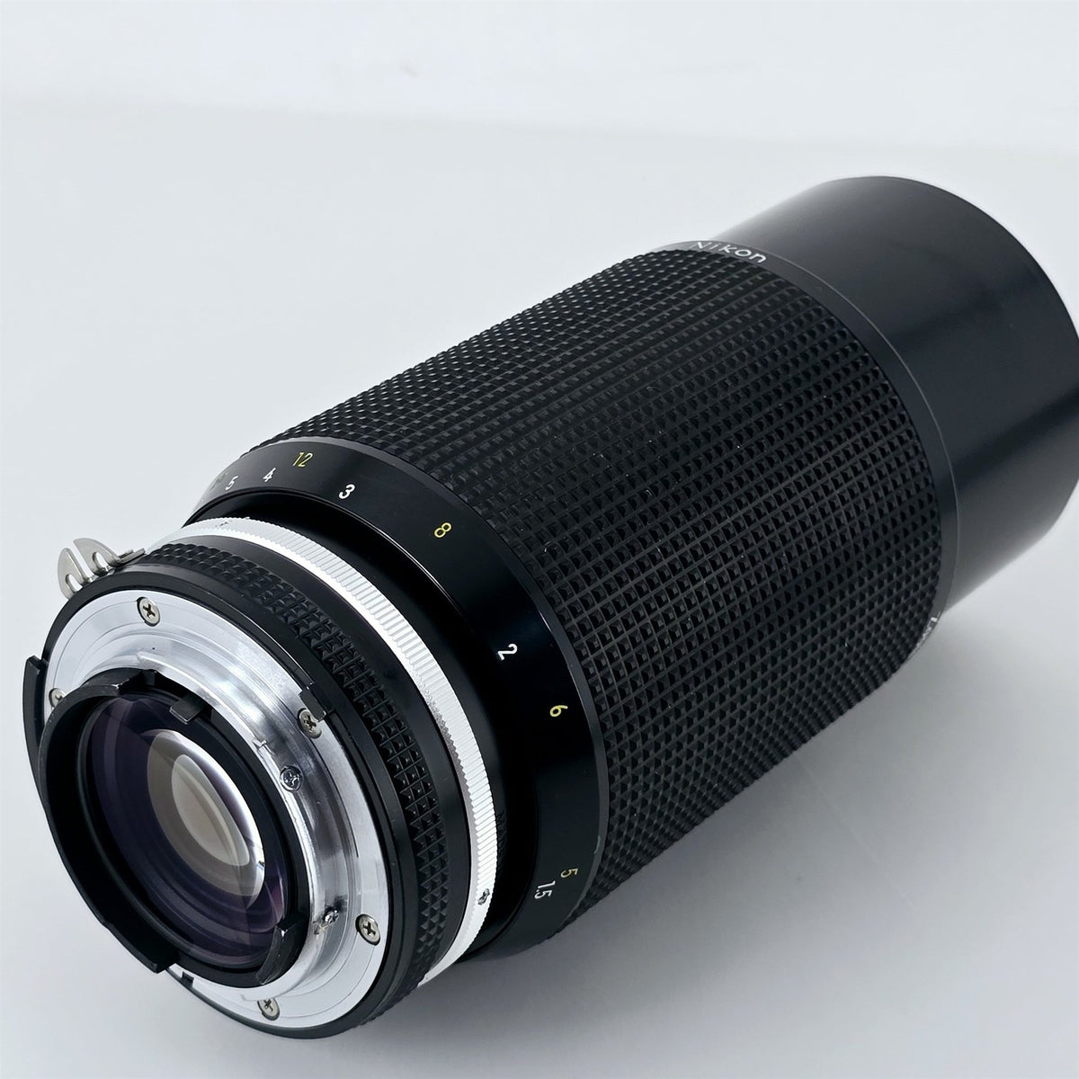 [Pre-owned] Nikon Zoom Nikkor 80-200mm f/4 MF Telephoto Lens — Near Mint — Japan #5667