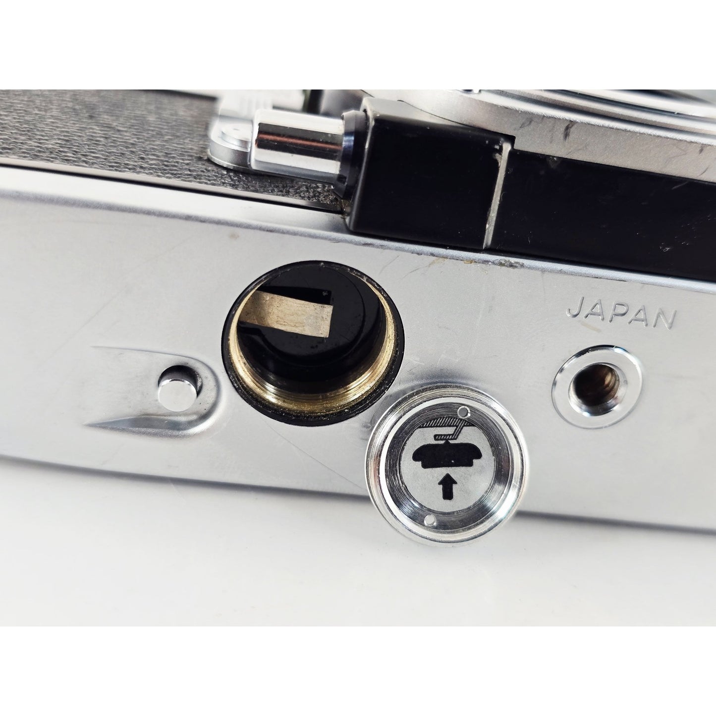 [Pre-owned] Minolta SRT 101 SLR 35mm Film Camera Body — Near MINT — Japan #4266