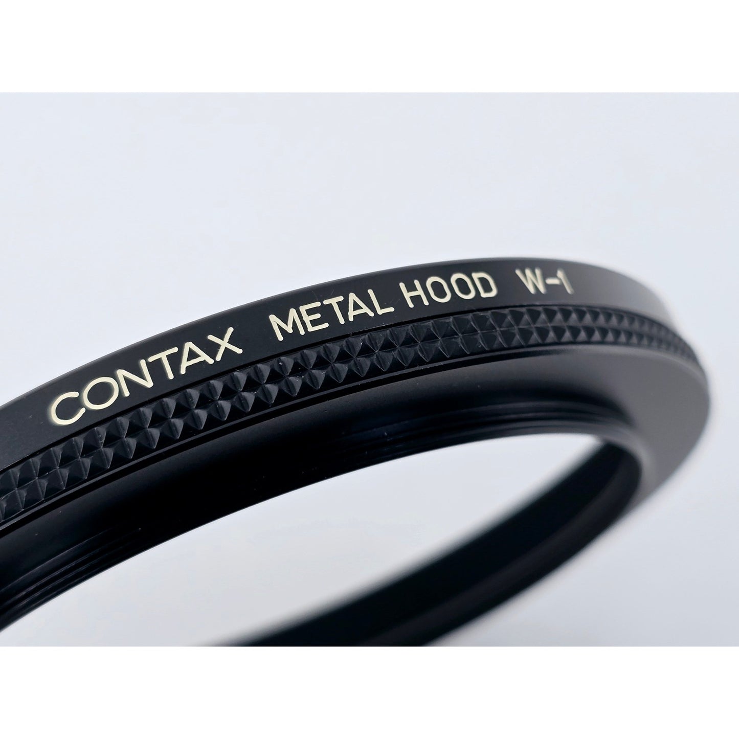 [Pre-owned] Genuine Contax Metal Hood W-1 82mm — Top MINT — Japan #3650
