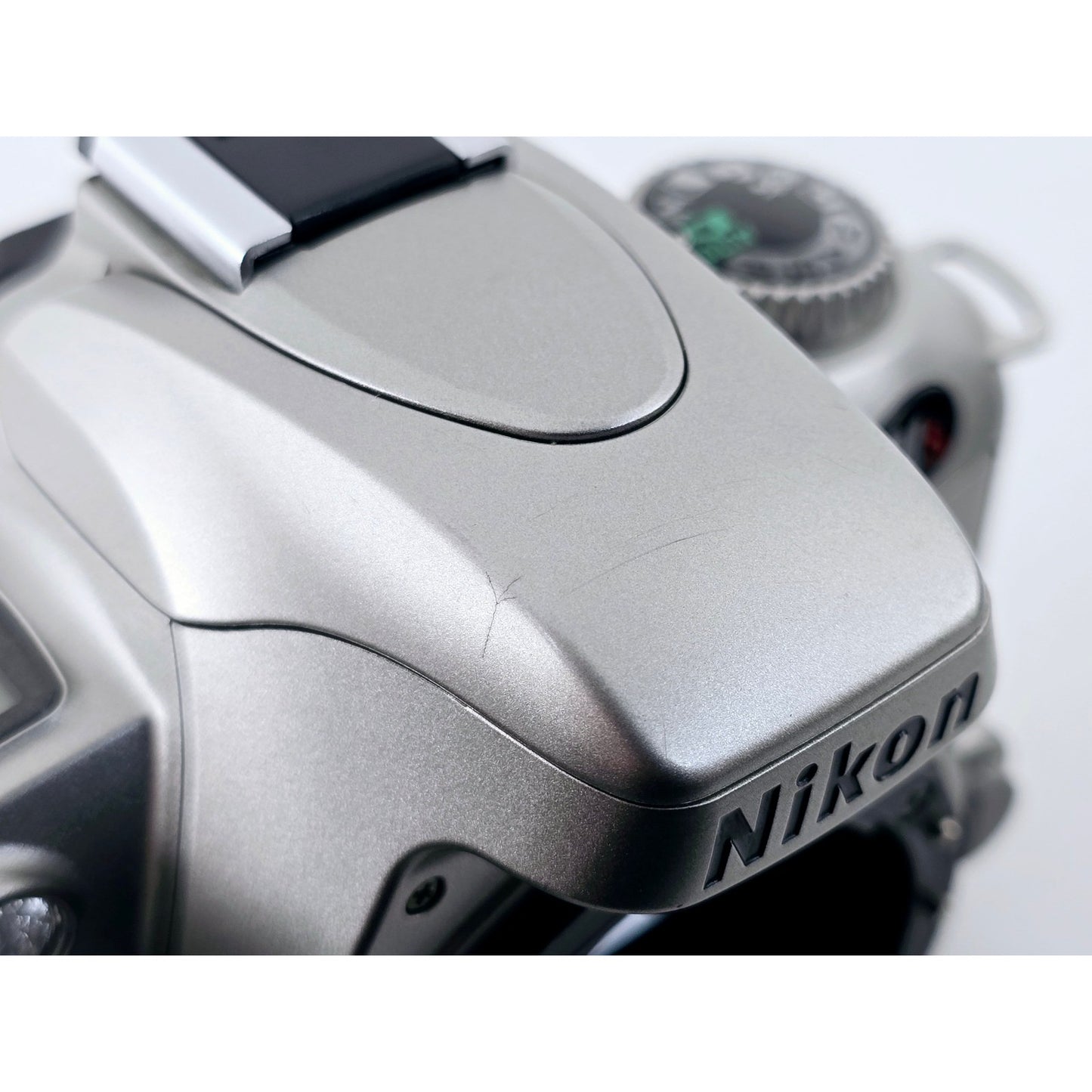 [Pre-owned] Nikon US F55 SLR 35mm Film Camera with AF 35-80mm F4-5.6 D Lens — MINT — Japan #4775