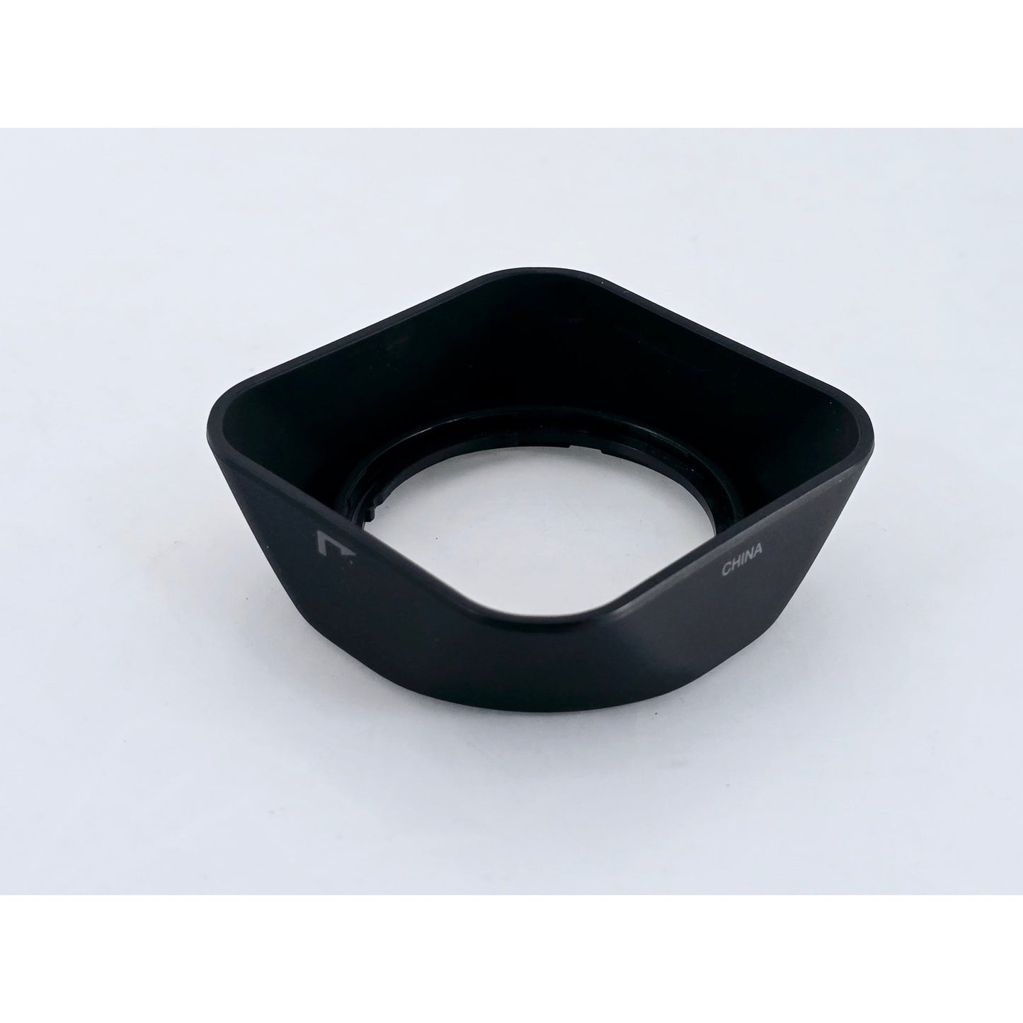 [Pre-owned] Olympus Pen LH-40 Lens Hood for M.Zuiko 14-42mm F3.5-5.6 II — MINT — Japan #4086