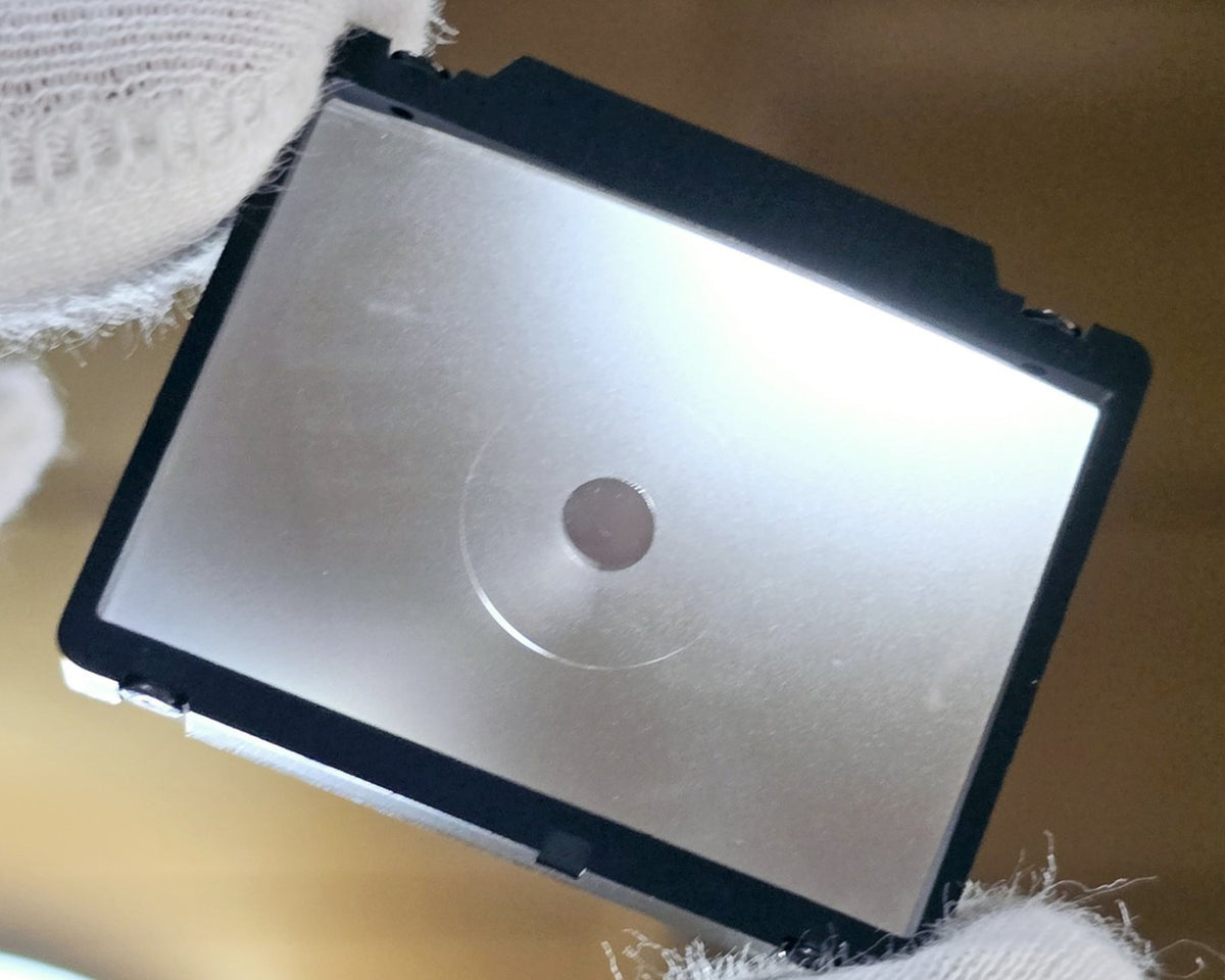 [Pre-owned] Nikon F3 Focusing Screen Type J (Red Dot) for F3 F3HP — Top Mint — Japan #5711
