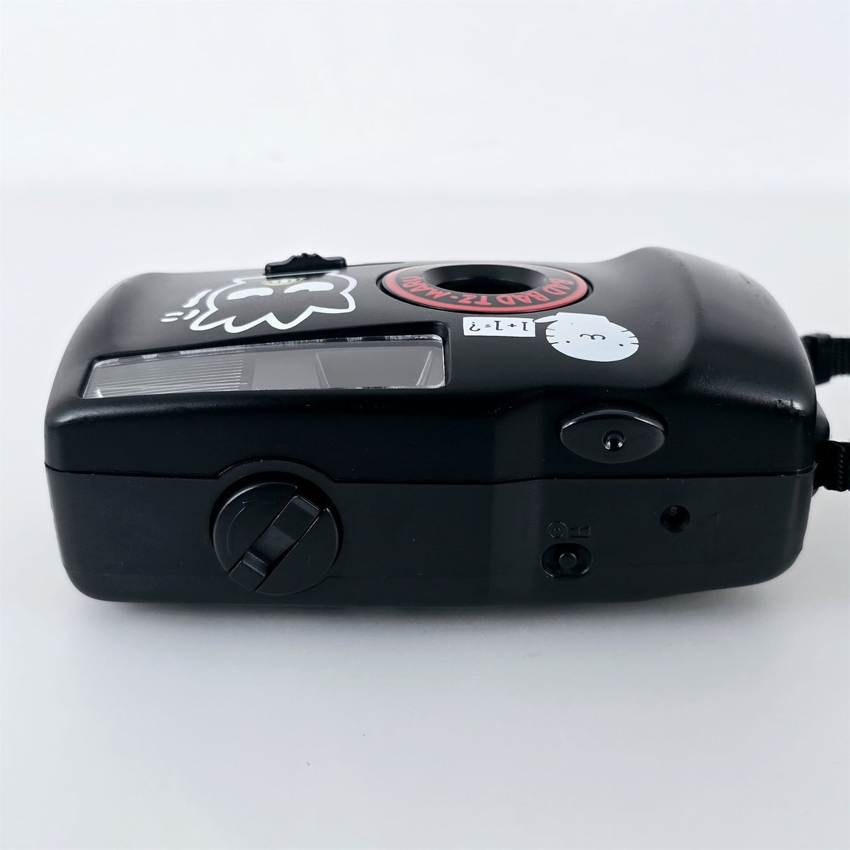[Pre-owned] Sanrio Bad Badtz-Maru 35mm Point & Shoot Film Camera Black — Near Mint — Japan #5754