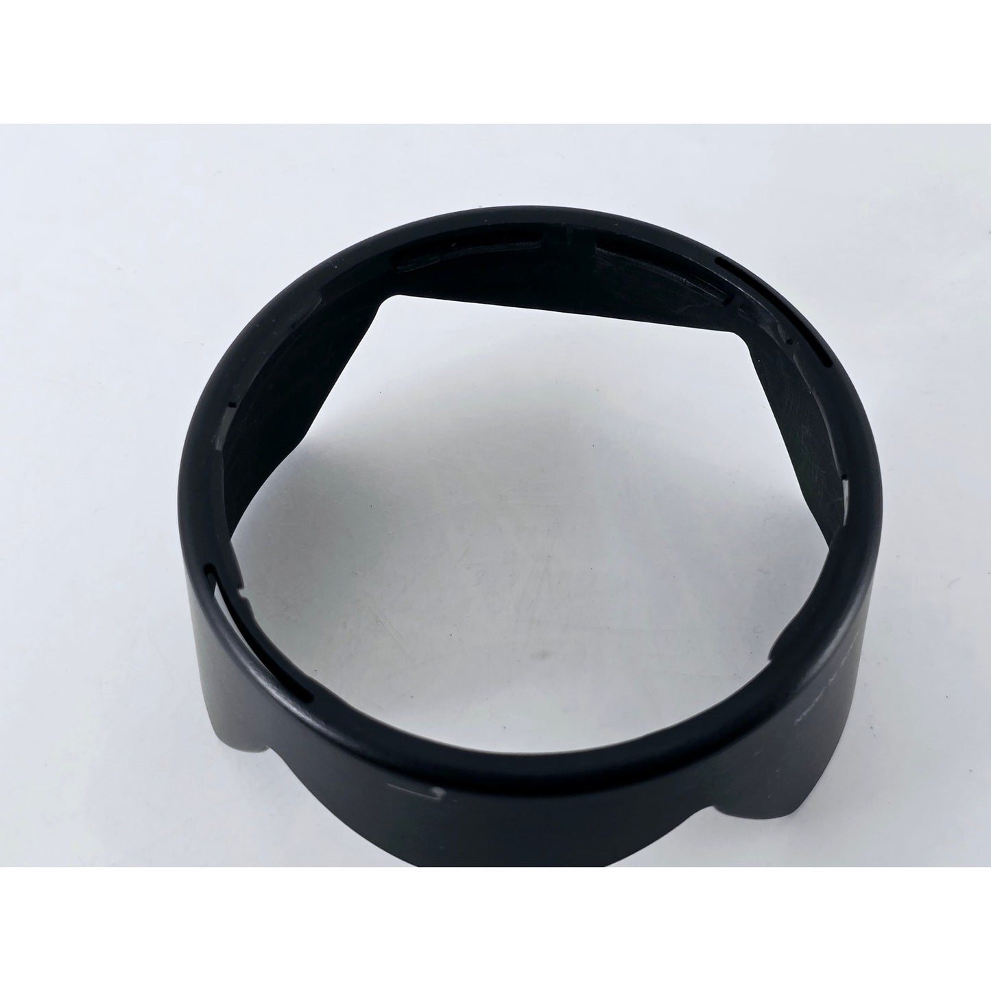 [Pre-owned] Nikon HB-28 Bayonet Lens Hood for AF-S 24-85mm f/3.5-4.5G — Near MINT — Japan #4473