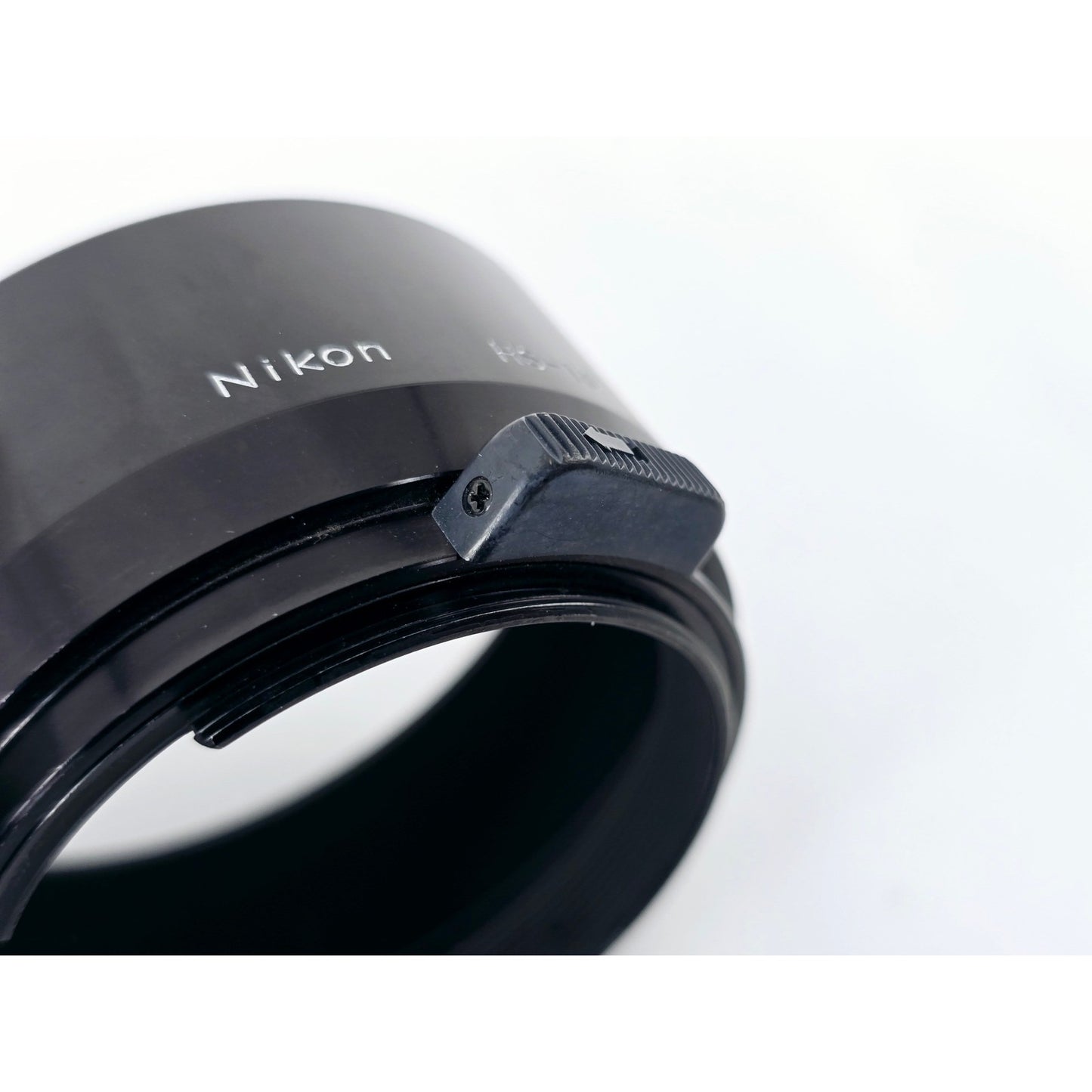 [Pre-owned] Nikon HS-10 Metal Lens Hood for 85mm f2 & 105mm f2.5 — Near MINT — Japan #2925