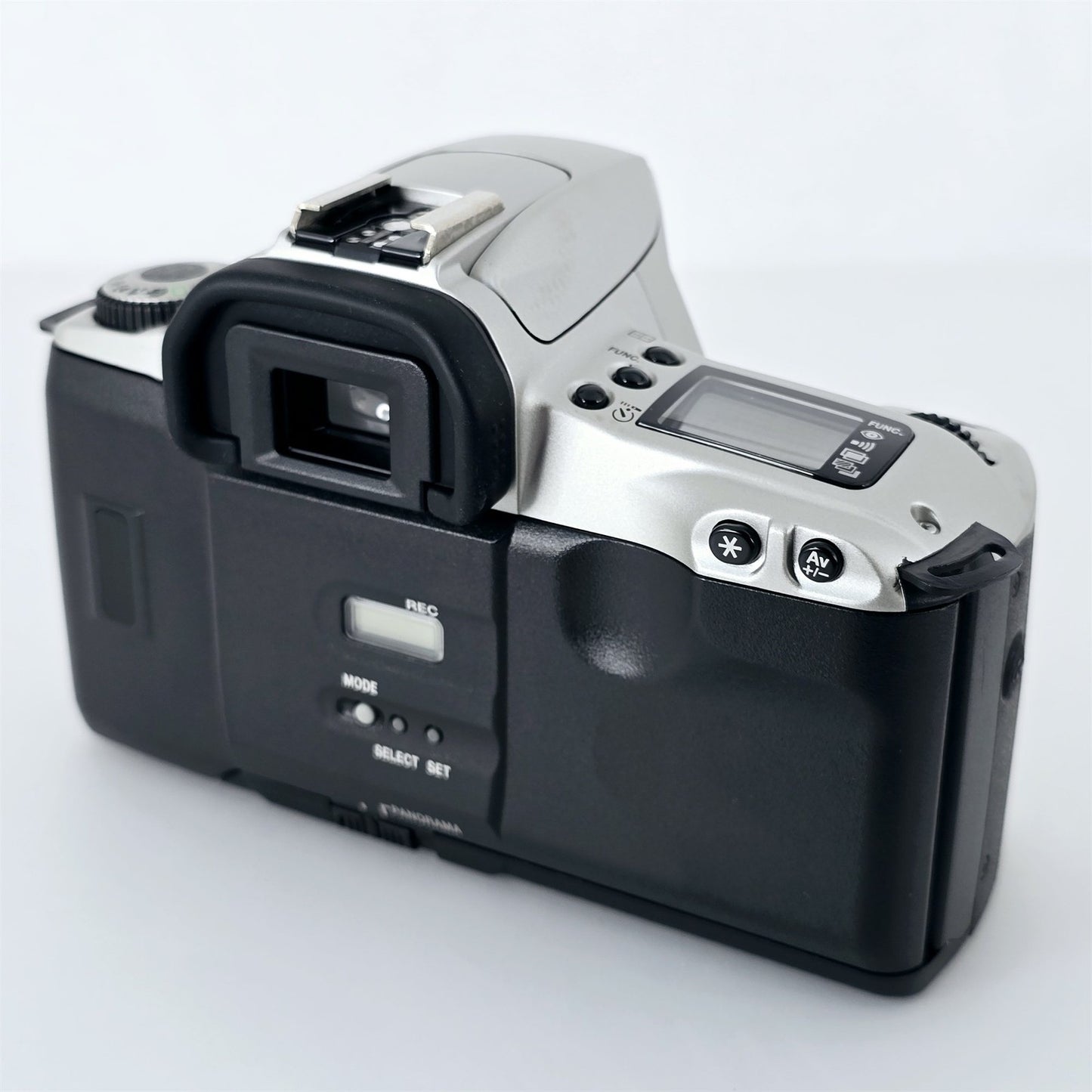 [Pre-owned] Canon EOS Kiss III 35mm AF SLR Film Camera (Body Only) — Mint — Japan #5381