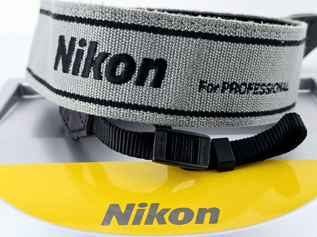 [Pre-owned] Genuine Nikon Professional Camera Neck Strap (Gray) — Mint — Japan #5140