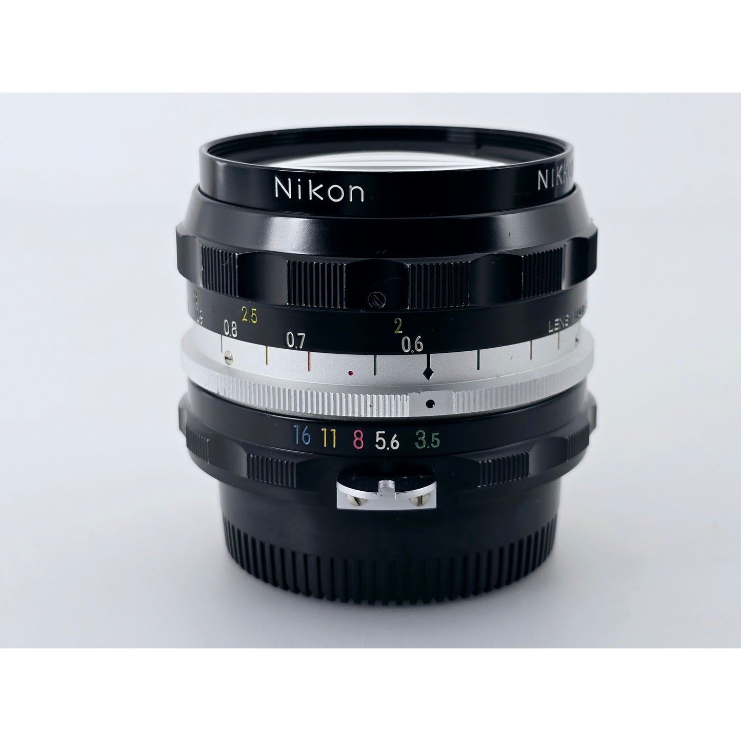[Pre-owned] Nikon Non-Ai Nikkor-H Auto 28mm F3.5 Wide Angle MF Lens — Near MINT — Japan #4819
