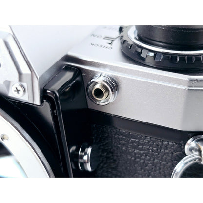 [Pre-owned] Olympus OM10 SLR 35mm Film Camera (Body Only) — Near MINT+++ — Japan #4862