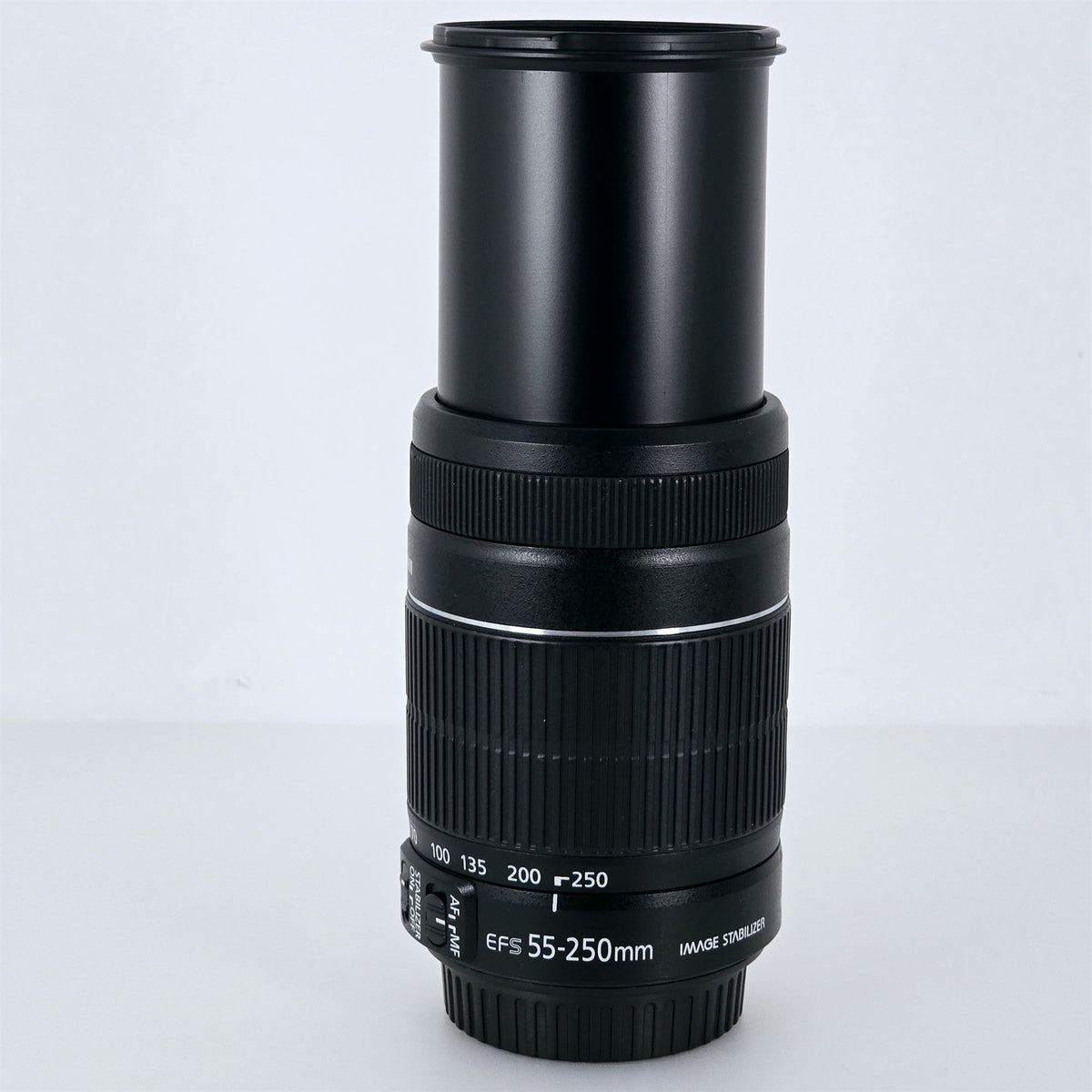 [Pre-owned] Canon EF-S 55-250mm f/4-5.6 IS II Zoom AF Lens — Near Mint+++ — Japan #5773