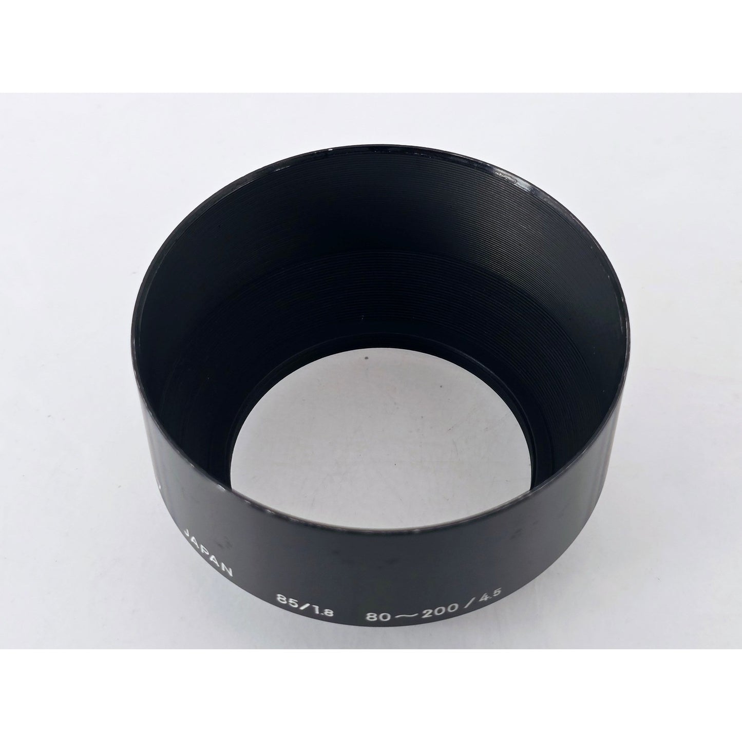 [Pre-owned] Nikon HN-7 Metal Lens Hood for 85mm f/1.8 & 80-200mm f/4.5 — Near MINT — Japan #4453