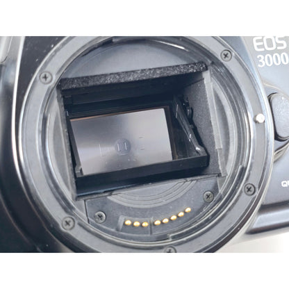 [Pre-owned] Canon EOS 3000 QD 35mm Film Camera (Body Only) — MINT — Japan #5179