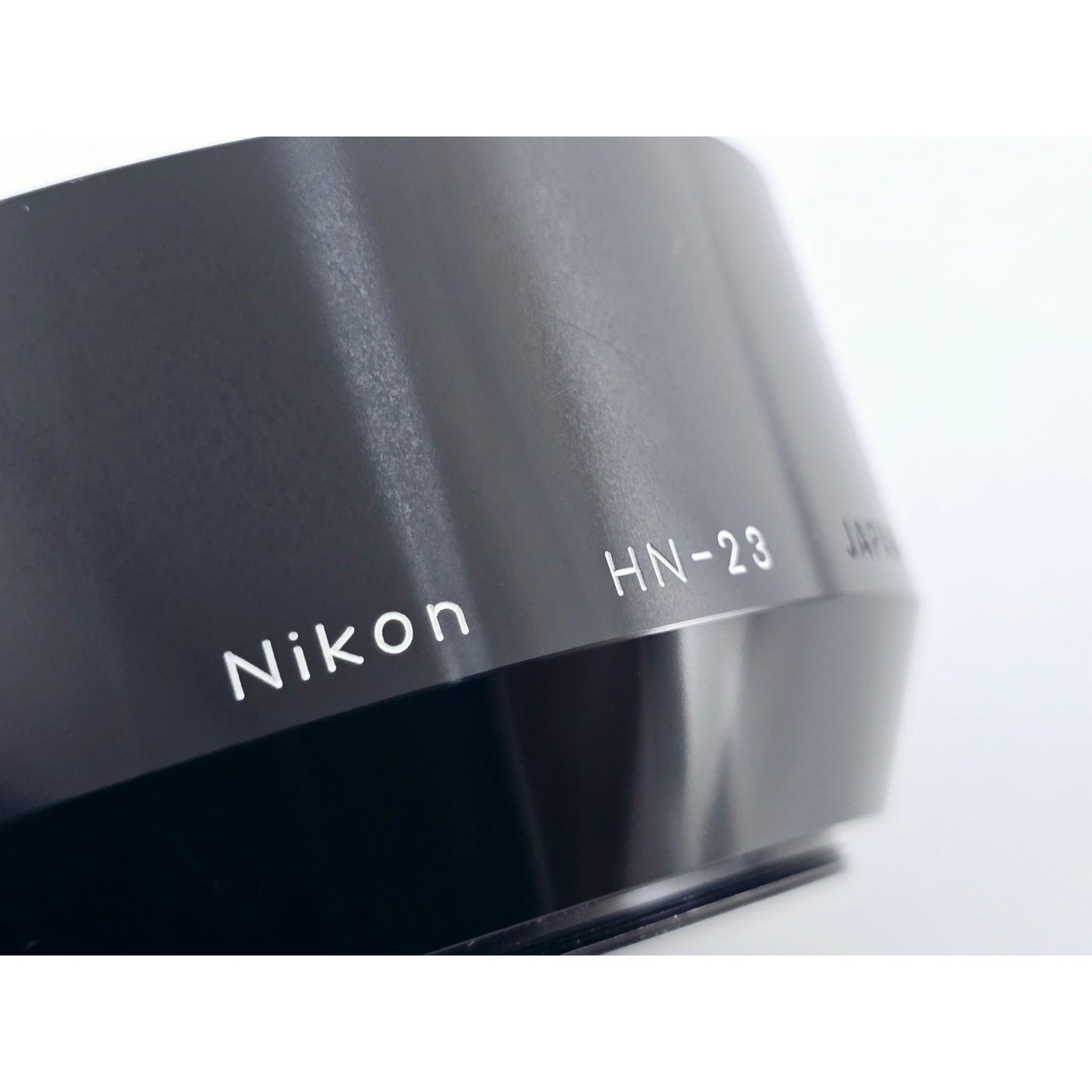 [Pre-owned] Nikon HN-23 62mm Lens Hood for 80-200mm f4 & 85mm f1.8 — Near MINT — Japan #3768