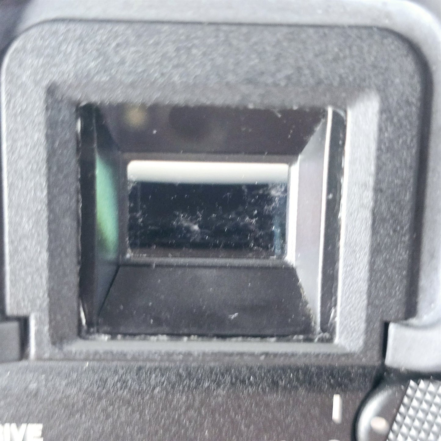 [Pre-owned] Canon EOS 5 QD 35mm Film Camera w/ Vertical Grip VG10 — Near Mint — Japan #5406