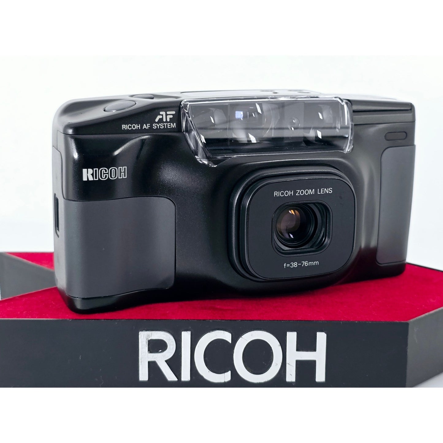 [Pre-owned] Ricoh RZ-750 DATE Point & Shoot 35mm Film Camera — Excellent+++++ — Japan #5157