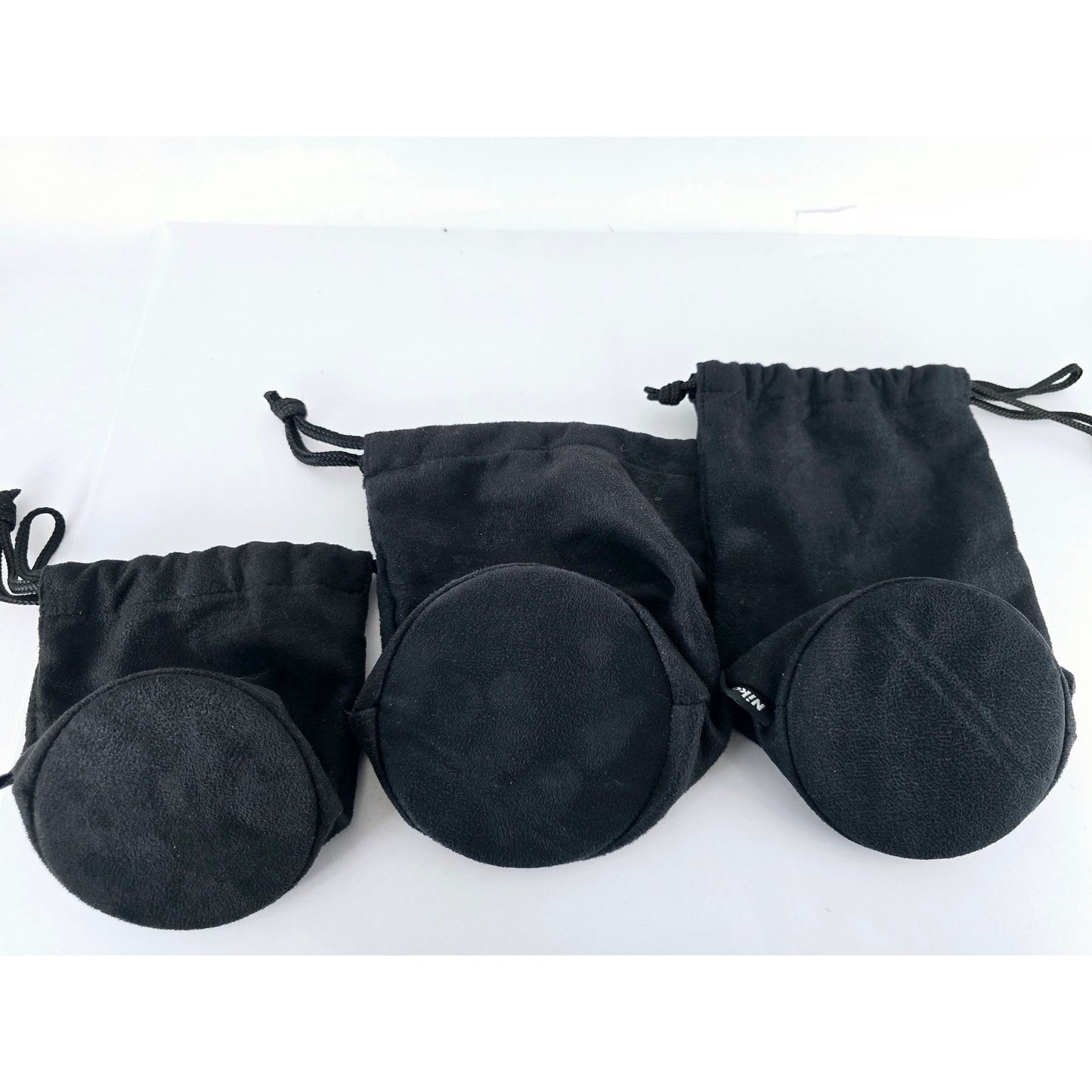 [Pre-owned] Nikon Lens Pouches Assorted Lot (Various Styles) — Near MINT — Japan #4594