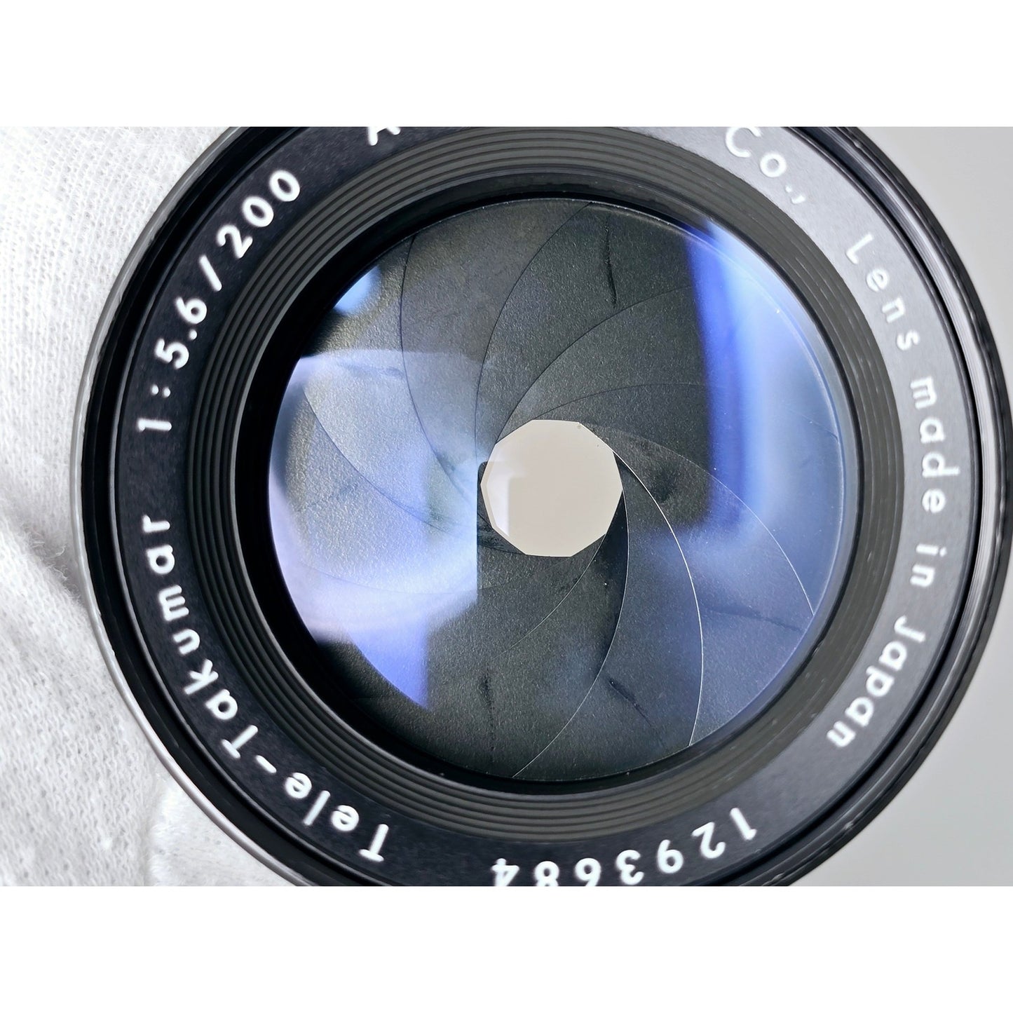 [Pre-owned] Asahi Opt Tele-Takumar 200mm F5.6 MF Lens Pentax M42 — Near MINT — Japan #4061