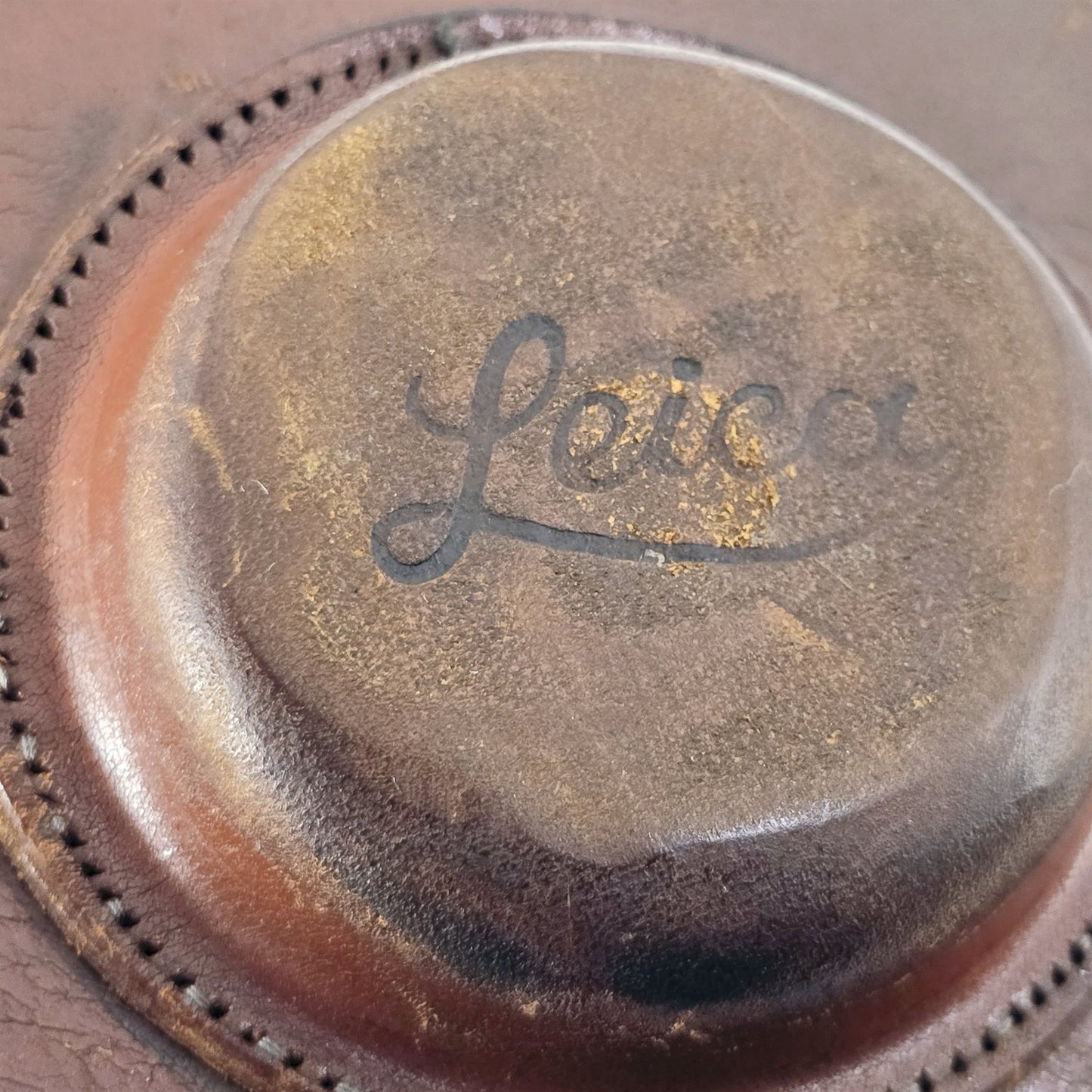 [Pre-owned] Vintage Leica Brown Leather Hard Camera Case — Excellent+++++ — Japan #5455