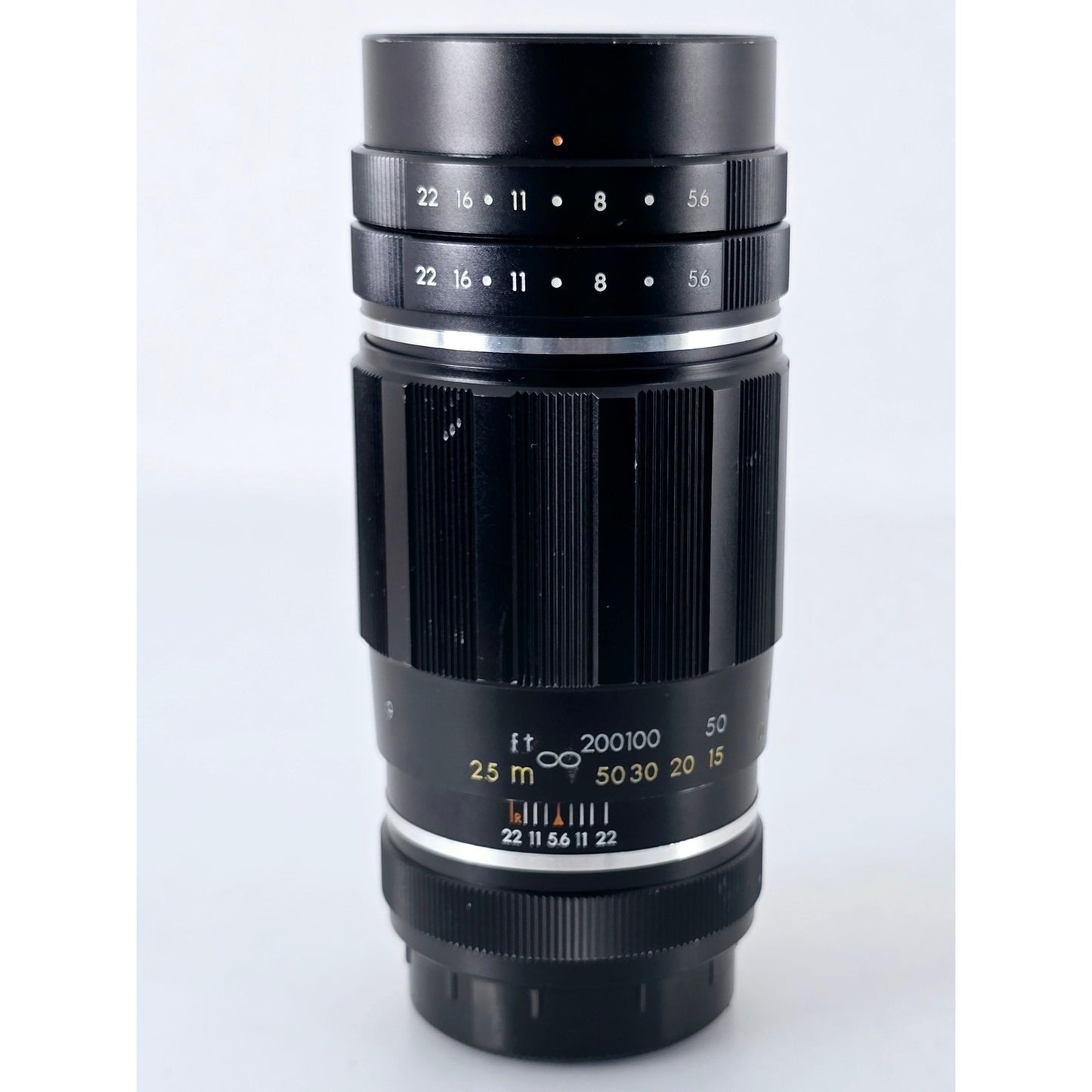 [Pre-owned] Asahi Opt Tele-Takumar 200mm F5.6 MF Lens Pentax M42 — Near MINT — Japan #4061