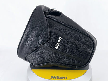 [Pre-owned] Nikon CF-D200 Camera Case for D200 — Mint — Japan #5334