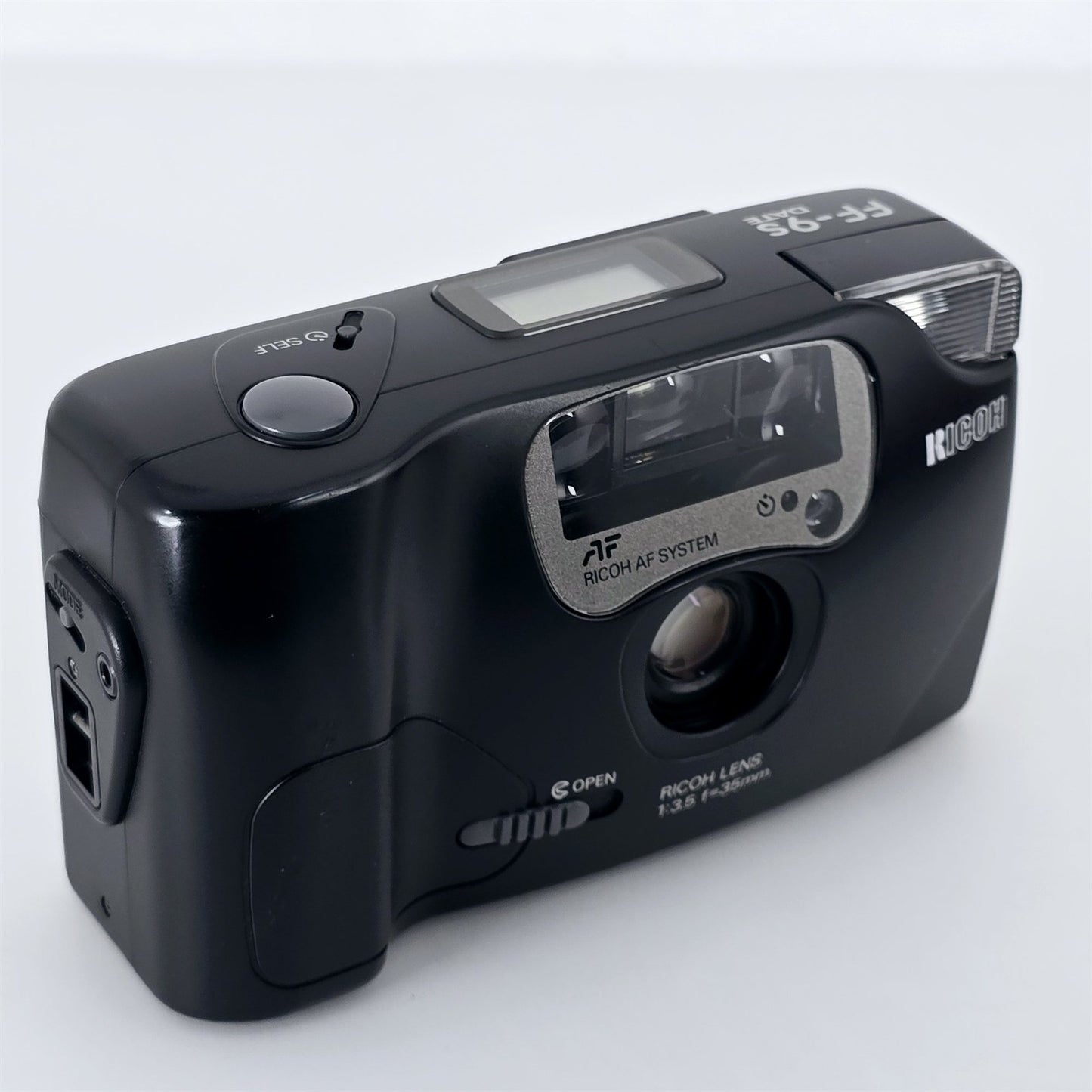 [Pre-owned] Ricoh FF-9s Date 35mm Point & Shoot Film Camera — Near Mint — Japan #5212