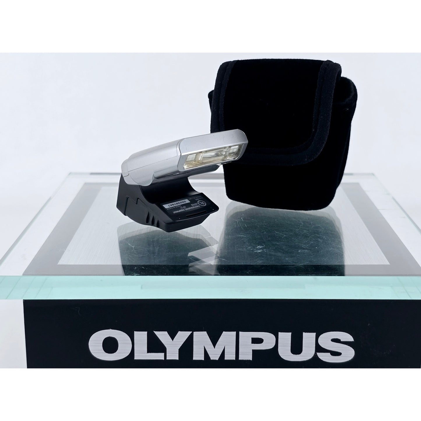 [Pre-owned] Olympus FL-LM1 4FS1 Flash for OM-D & Pen Series Cameras — MINT — Japan #4562