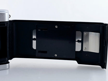 Red Flag OK🌸[Near MINT] Olympus Trip 35 Point & Shoot 35mm Film Camera Japan