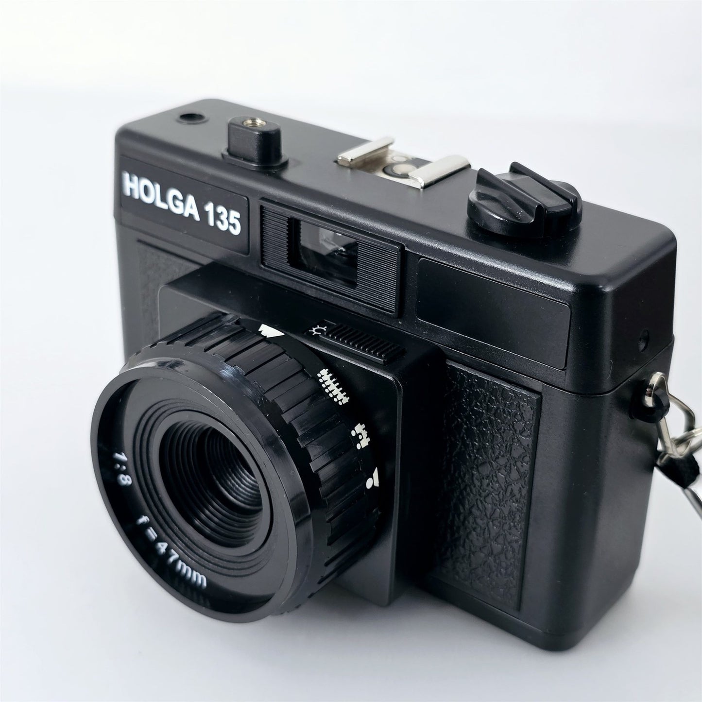 [Pre-owned] Holga 135 35mm Point & Shoot Film Camera Black — Mint — Japan #5466