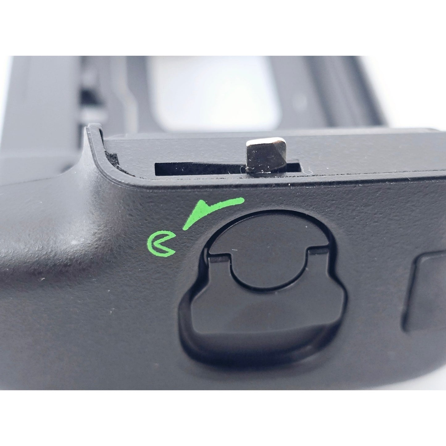 [Pre-owned] Nikon MS-D11EN Rechargeable Battery Holder — Unused — Japan #3514