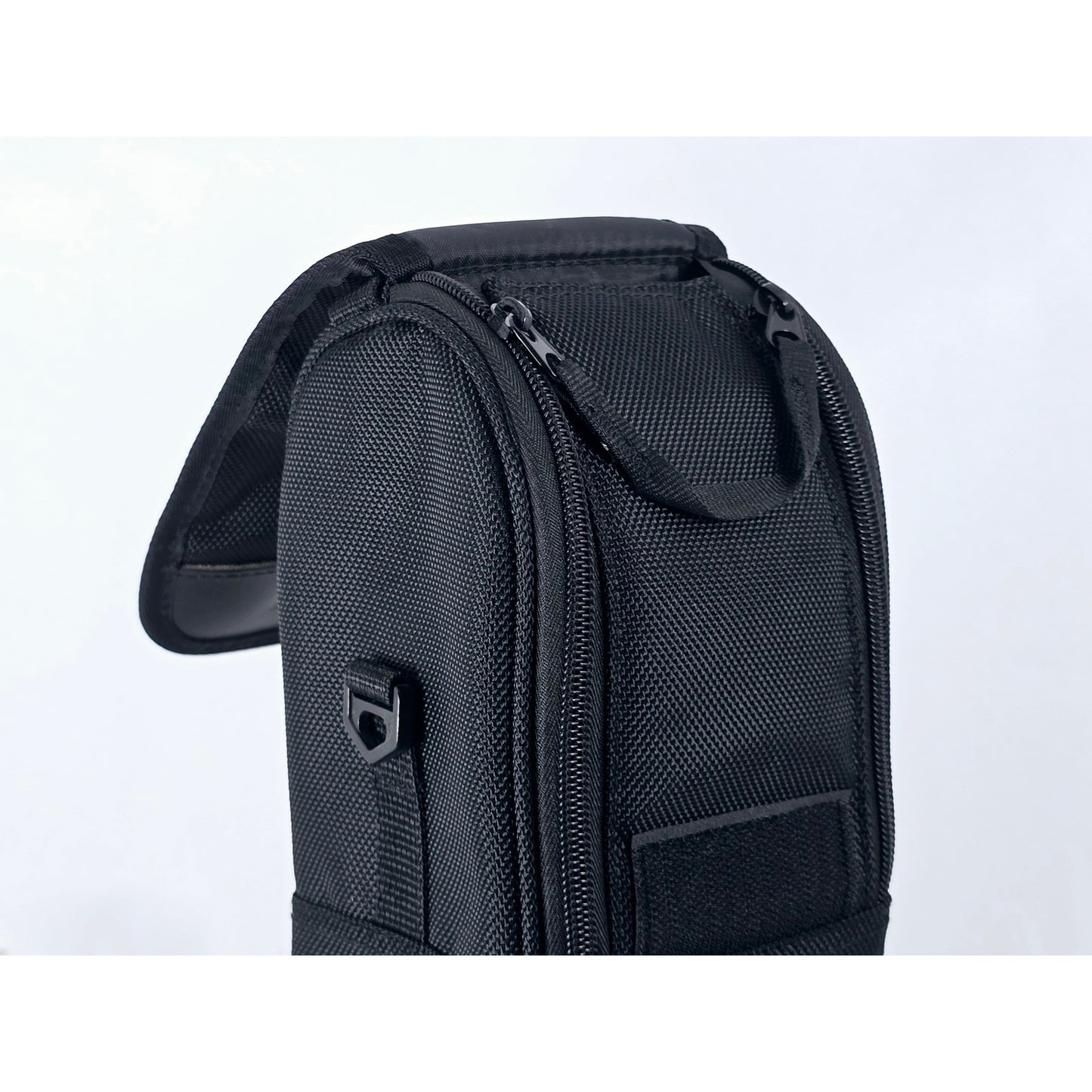 [Pre-owned] Nikon CL-M2 Lens Case for AF-S 24-70/2.8E & 70-200/4 ED VR — Top MINT — Japan #4441