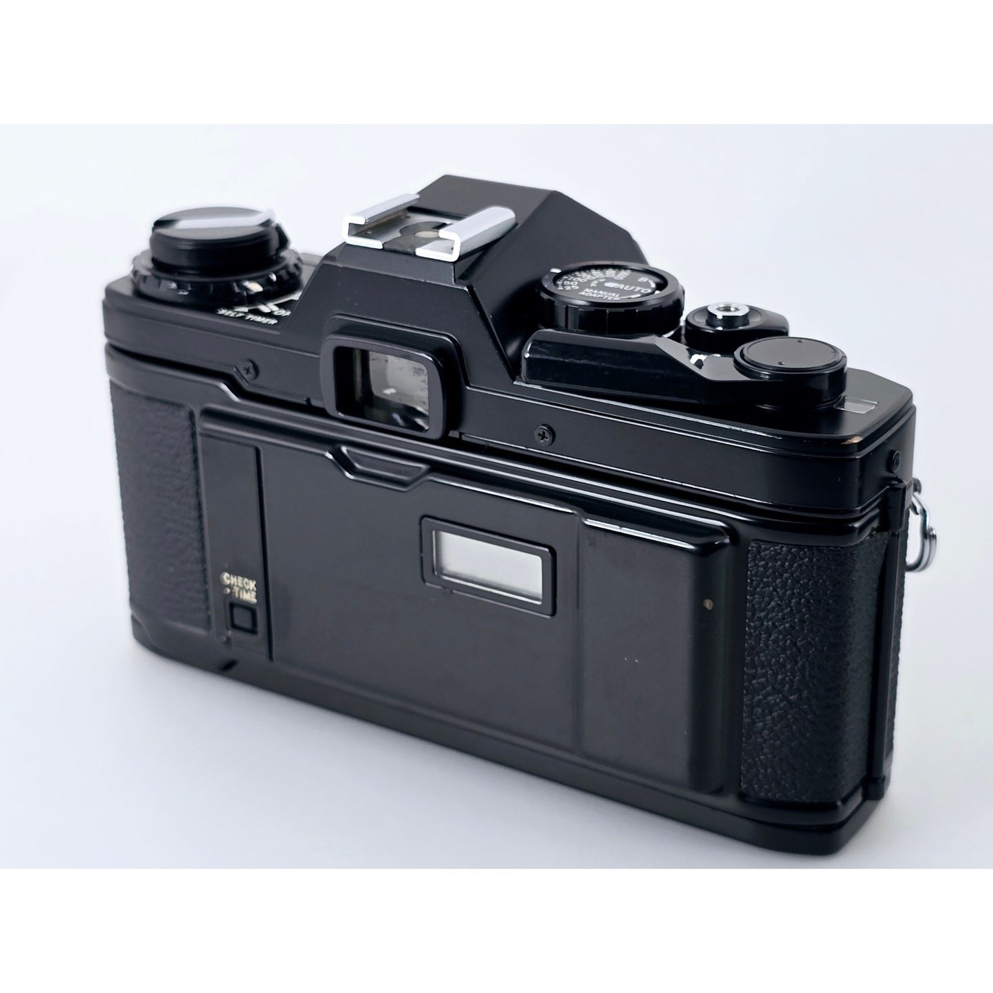 [Pre-owned] Olympus OM10 SLR 35mm Film Camera (Body Only) — Near MINT+++ — Japan #4867