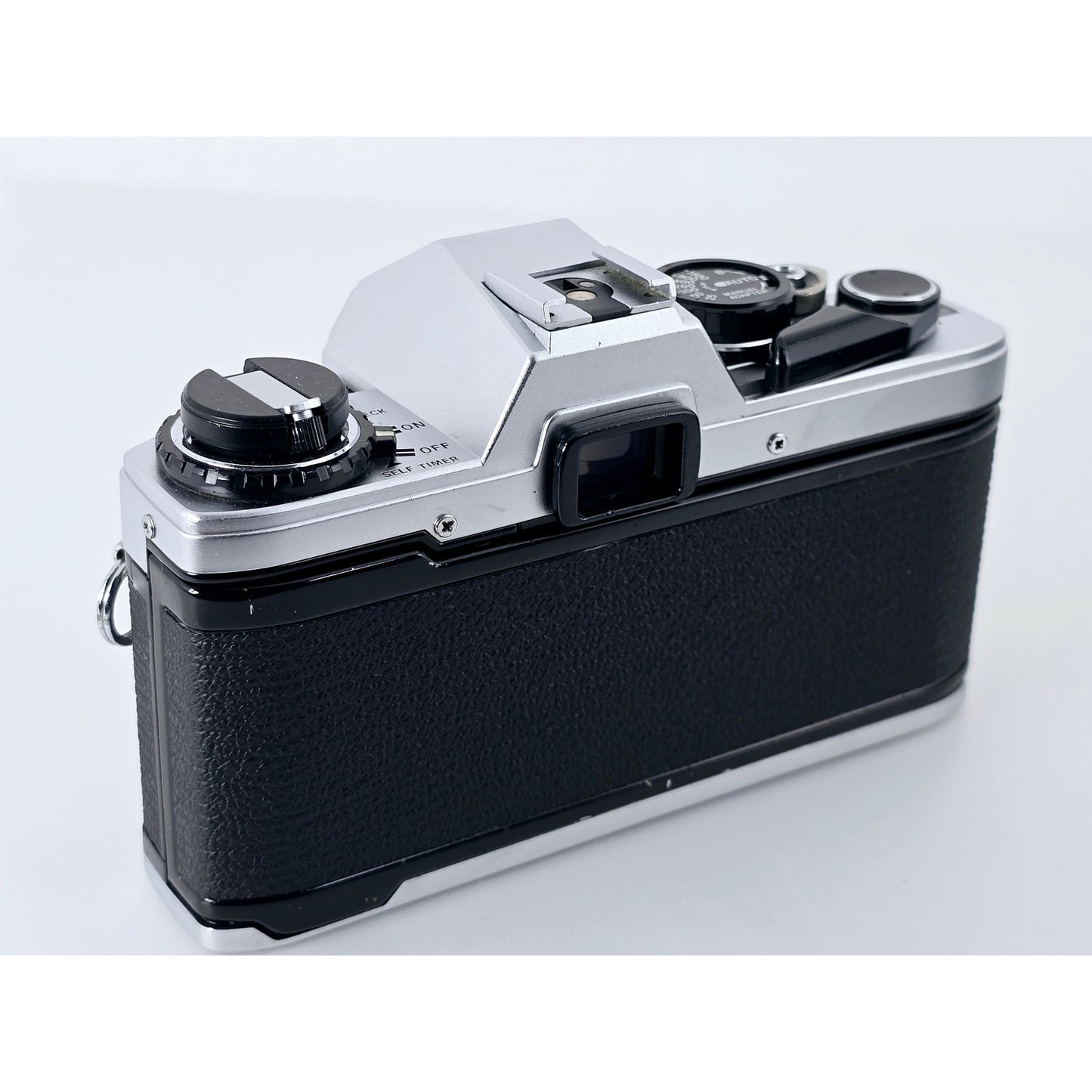 [Pre-owned] Olympus OM10 SLR 35mm Film Camera (Body Only) — Near MINT — Japan #4953