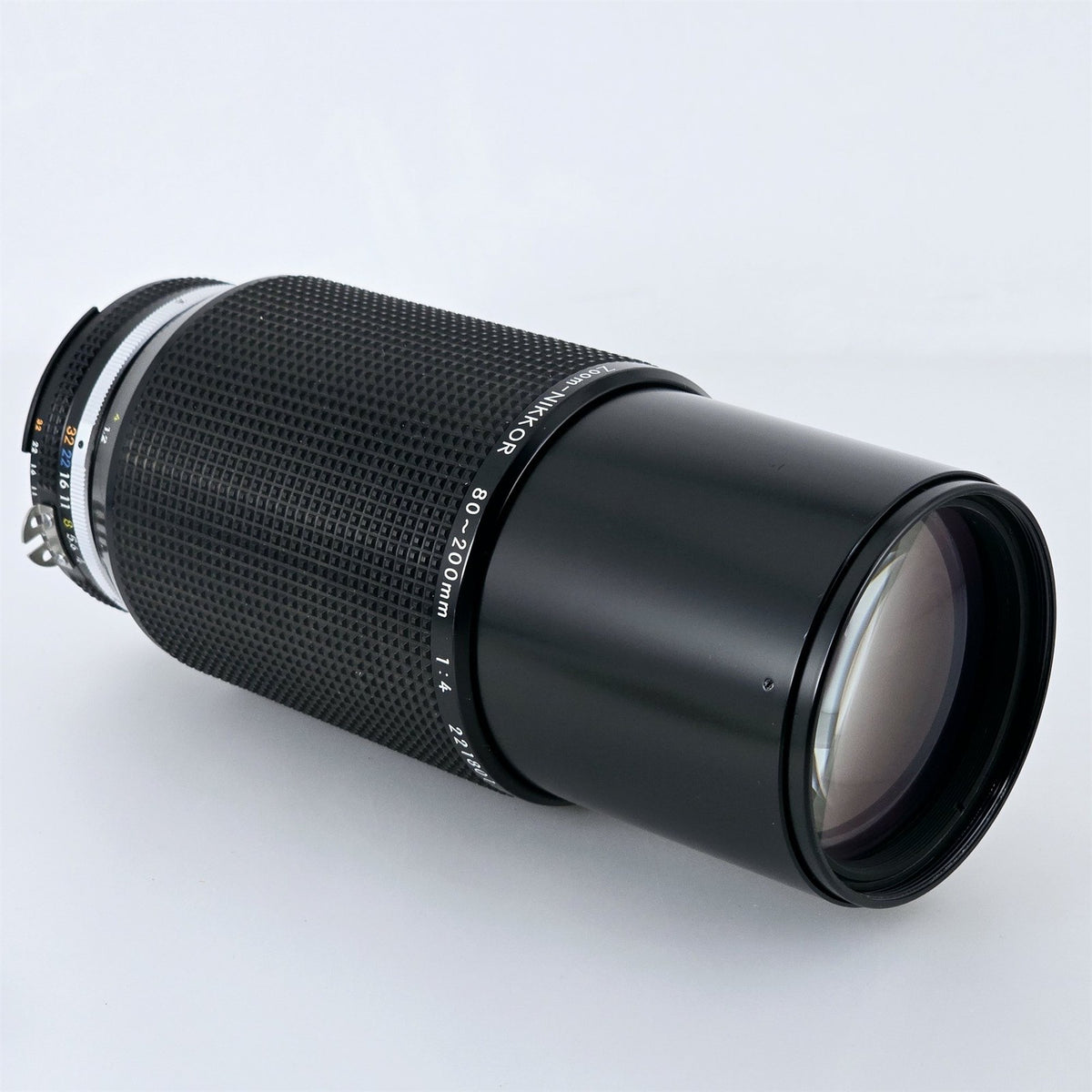 [Pre-owned] Nikon Zoom Nikkor 80-200mm f/4 MF Telephoto Lens — Near Mint — Japan #5667