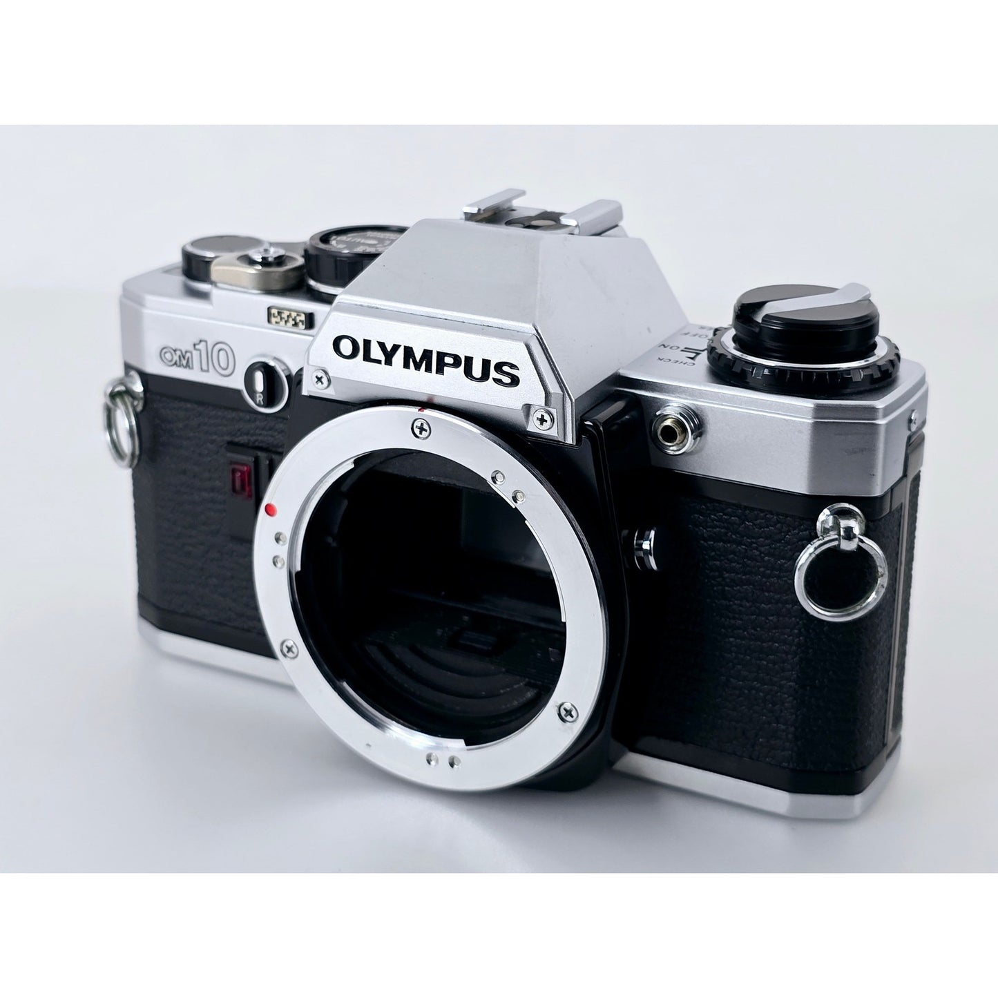[Pre-owned] Olympus OM10 35mm Film SLR Camera Body — Near MINT — Japan #5161