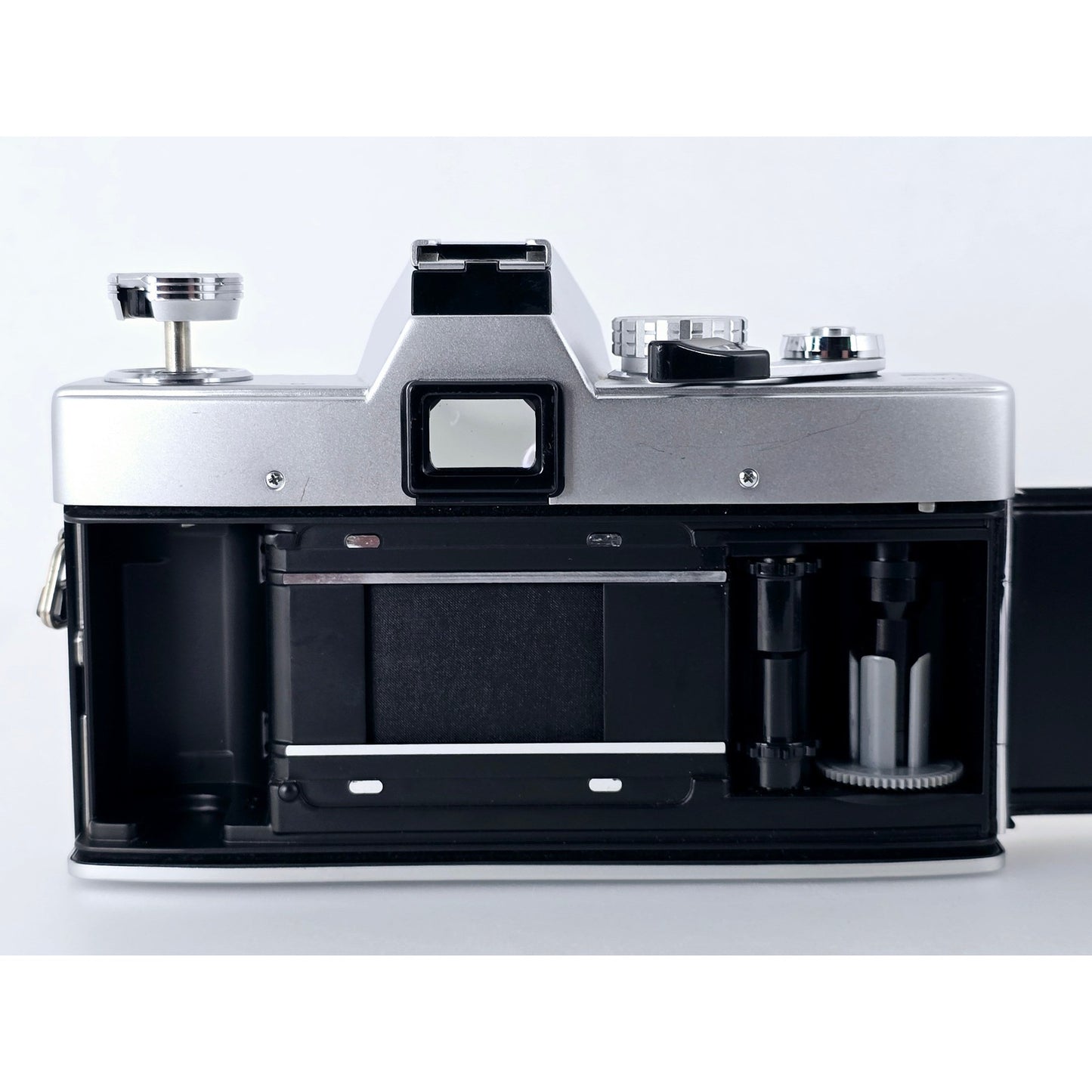 [Pre-owned] Minolta SR 101 SLR 35mm Film Camera (Body Only) — Near MINT — Japan #1947