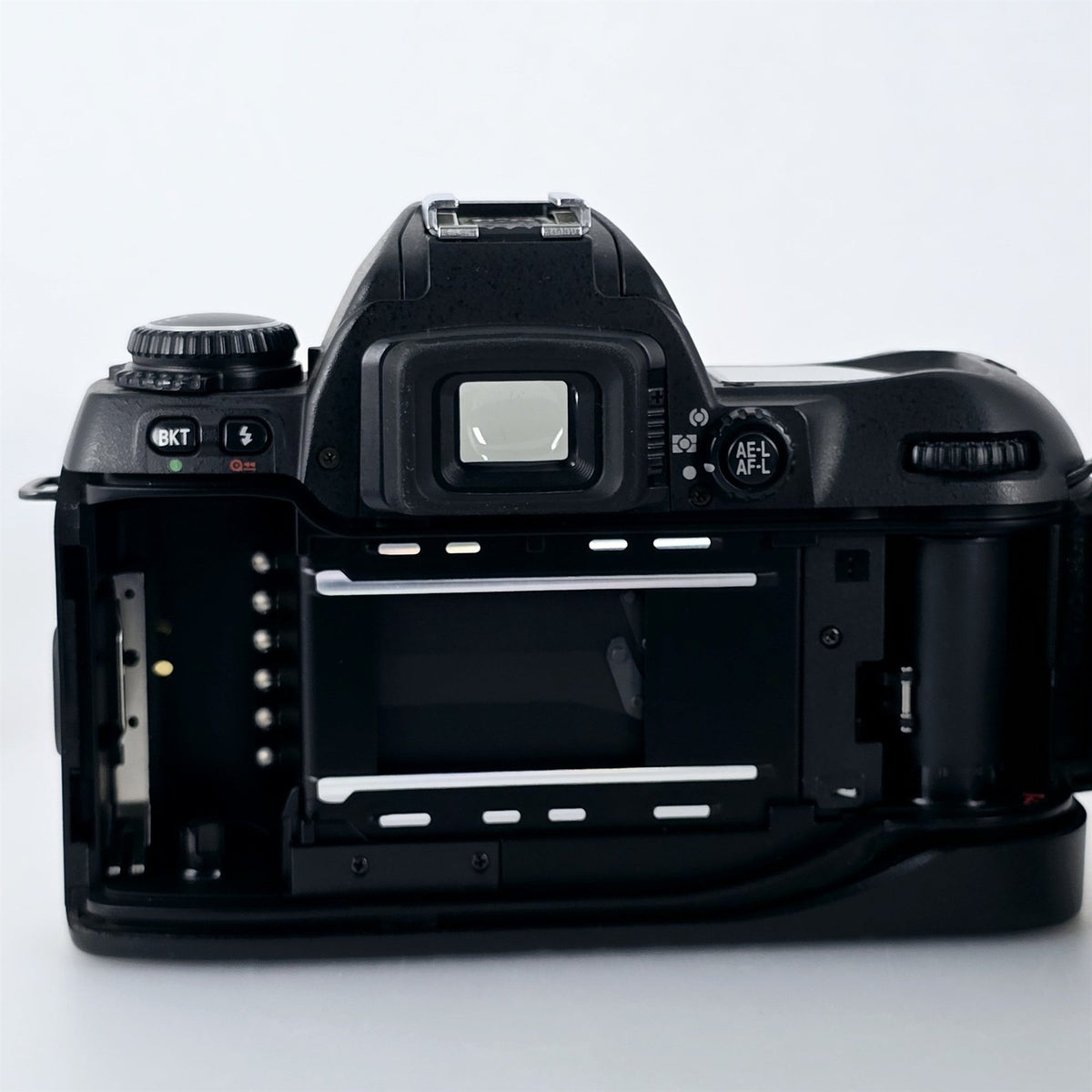 [Pre-owned] Nikon F80 S 35mm Film Camera Body — Mint — Japan #5752