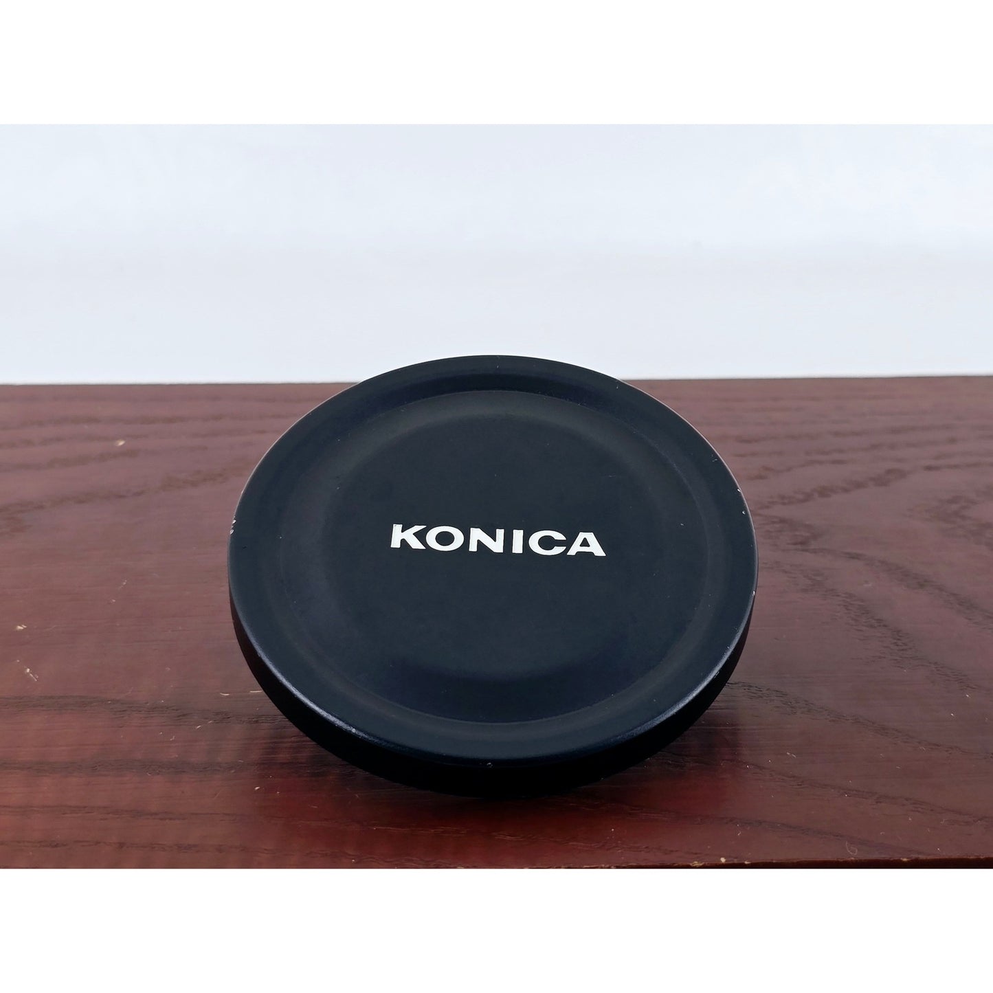 [Pre-owned] Konica 75mm Metal Push-on Lens Cap — Near MINT — Japan #3935