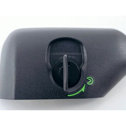 [Pre-owned] Nikon BL-6 Battery Chamber Cover for D6 D5 D4S D4 — Unused — Japan #3513