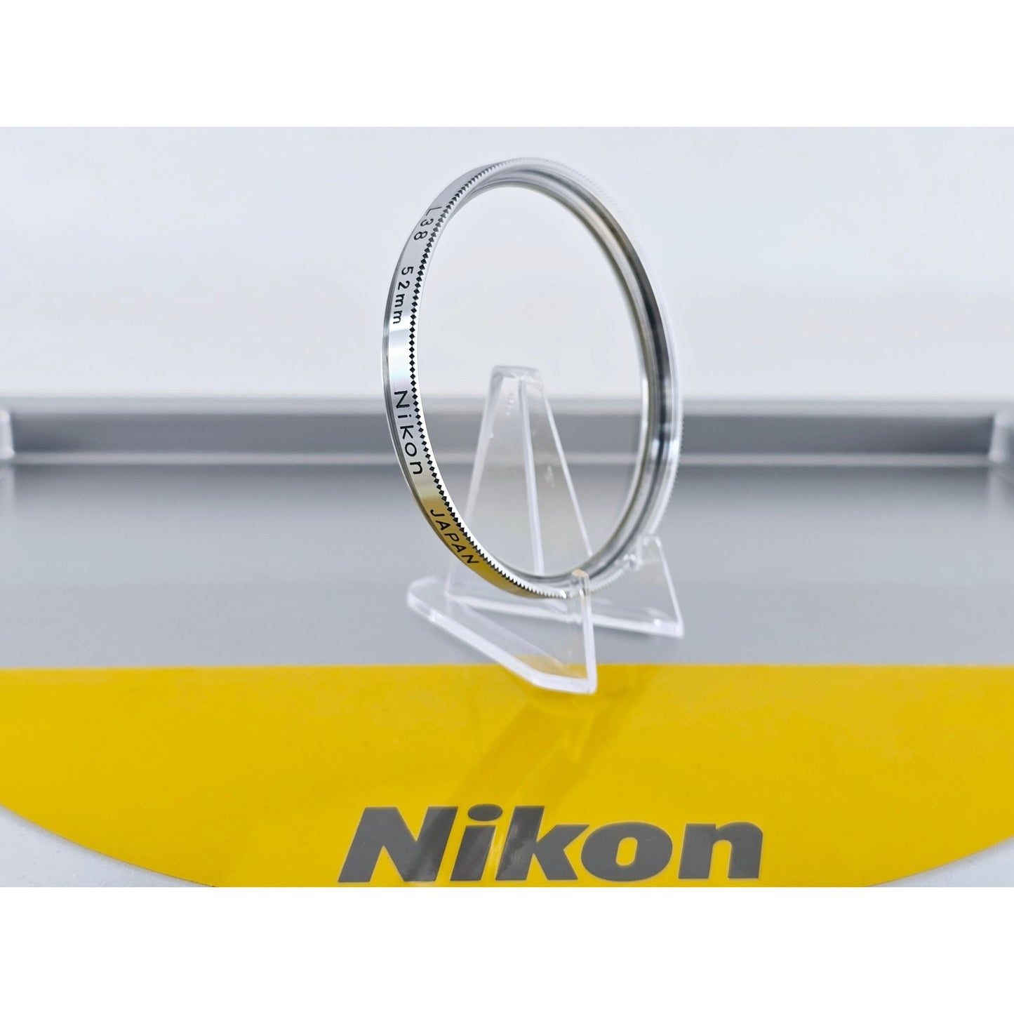 [Pre-owned] Nikon L39 52mm Chrome Frame Lens Filter — Near MINT — Japan #3795