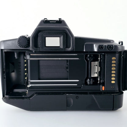 [Pre-owned] Canon EOS 630 Gray 35mm AF SLR Film Camera Body — Near Mint — Japan #5214