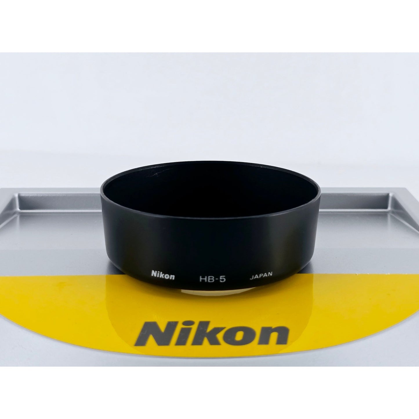 [Pre-owned] Nikon HB-5 Bayonet Lens Hood for AF 35-105mm f/3.5-4.5 — Near MINT — Japan #4162