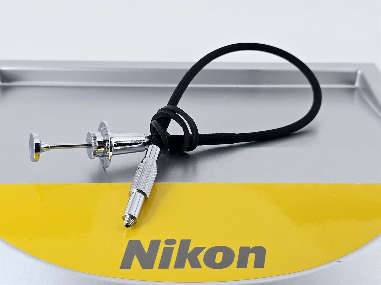 [Pre-owned] Nikon AR-3 Shutter Cable Release for F3 F3HP FM2 FE2 — Near Mint — Japan #5054